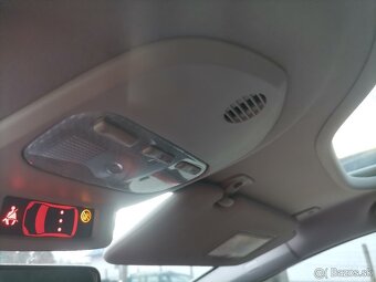Peugeot 308 SW - 7 miestne - 15