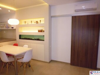 TOP ZREKONŠTRUOVANÝ+ ZARIAD. 5-izb. byt 95 m2+ loggia, vlast - 15