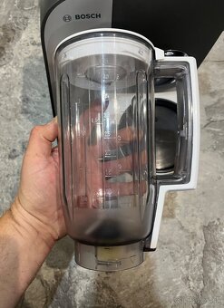 Bosch MUM 56Z40 900W kuchynský robot - 15