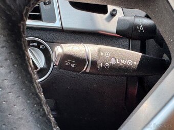 Mercedes-Benz ML500 - 15