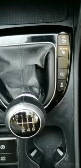 Hyundai Tucson 1,6 T-GDi pohon 4x4 rok 8/2021 SR 58 200km - 15
