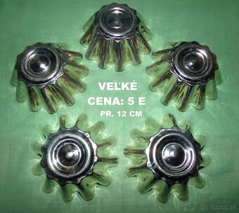 RETRO FORMIČKY, KOŠÍČKY, VANIČKY, ORIEŠKY, VYKRAJOVAČKY - 15