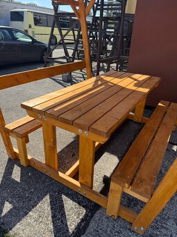 Masívne sedenie kryté, altanok - 15