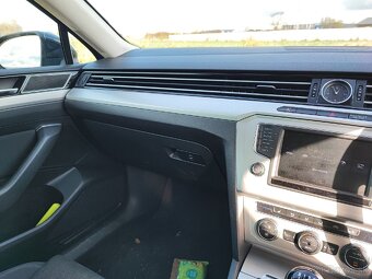 Rozpredám VW Passat b8 2.0 TDI highline - 15