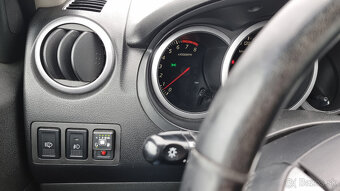 Suzuki Grand Vitara 3.2 V6 - 15