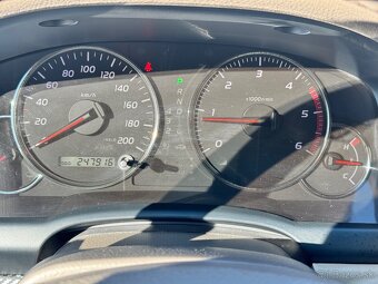 Toyota Land Cruiser 120 Prado - 15