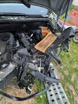 Rozpredám VW Touran 2 , 2.0 TDI 103kw - 15