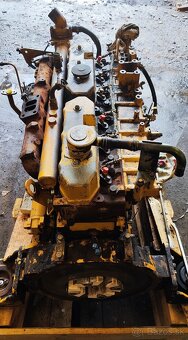 Servis motorů Komatsu, Caterpillar, Perkins, Yanmar, CAT - 15