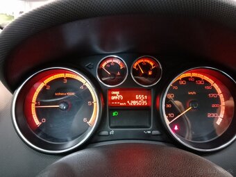 Peugeot 308 SW Premium HDI 110 - 15
