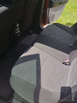 Kia Ceed SW r.v. 6.2009 - 15