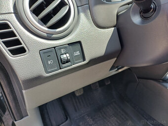 suzuki sx4,1,9did,88kw4x4,čierna met.r.v.2009,full,kup. SR - 15