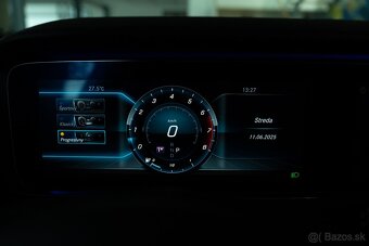 Mercedes-Benz E trieda Kombi 400 4MATIC A/T - 15