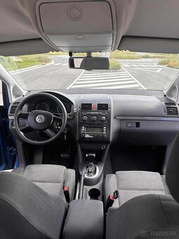 Volkswagen Touran 2,0tdi DSG - 15