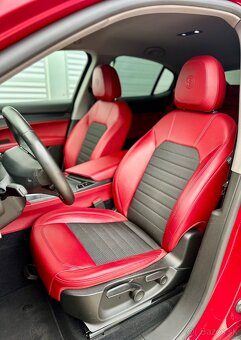 Alfa Romeo STELVIO 2.2 JTD A/T 118 kW 2019 - 15