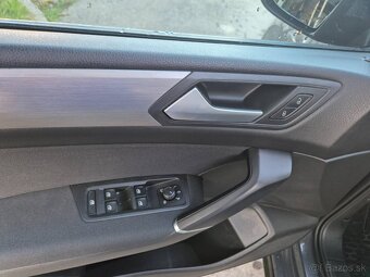 7-miestny Volkswagen Touran 2.0 TDI Comfortline DSG - 15