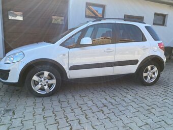 Suzuki SX4 1.6 Club, 4x4 r.v. 2009, benzín, manuál - 15