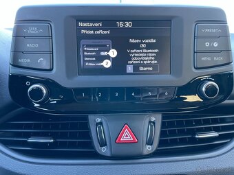 Hyundai i30 Combi 1.6CRDi ČR 1.Maj. - 15