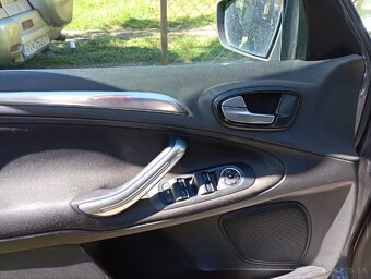 Predám Ford Galaxy - 15