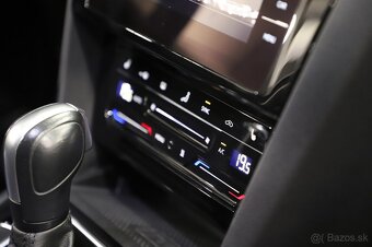 VW Passat B8 Variant TDI DSG Elegance - záruka Autodraft - 15
