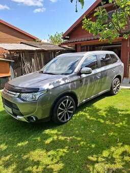 Mitsubishi Outlander - 15