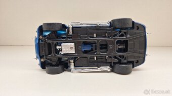 1:18 SHELBY COBRA 427S/C - 15