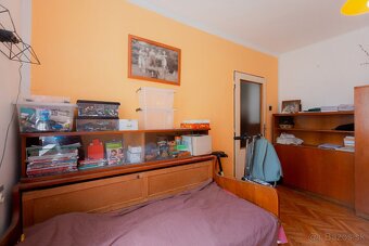 REZERVOVANÉ - Rodinný dom v centre obce Istebné - 15