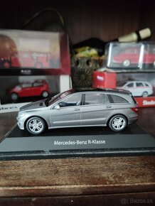 Mercedes Benz 1:43 časť 1 - 15