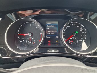 Predám VW Touran 2.0 TDI DSG NAVI full-LED PANO KAMERA - 15