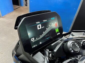 BMW M 1000 R - M Competition - 15