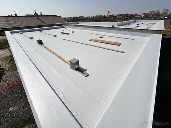 REALIZÁCIA STRIECH - 15