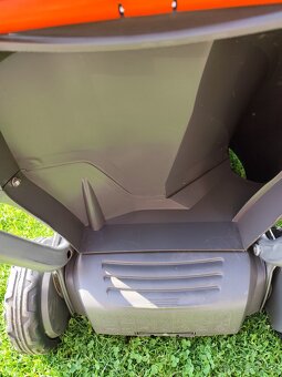 Kosačka Husqvarna - 15