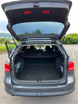 Predám Volkswagen Passat B7 - 15