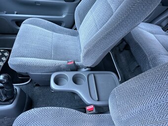 Honda CR-V 2,0 VTEC BENZÍN 4X4 - 15