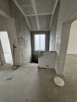 Novostavba RD 330m2 - 15