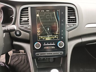 RENAULT MEGANE BOSE EDITION TCE 130 R.V.2016 - 15