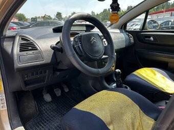 Citroën C4 1.6i 16V - 15