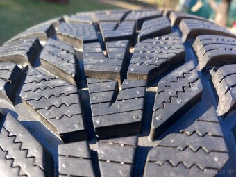 215/65 r17 zimne pneumatiky hankook. - 15
