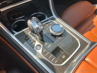 BMW Rad 8 Coupé M850i 390 kW xDrive AT - 15