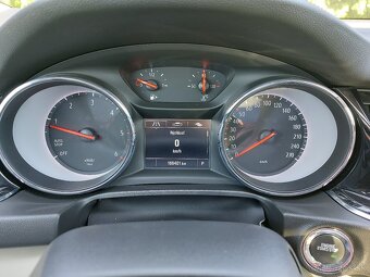 Opel Insignia 2.0 CDTI BiTURBO 210k S&S Exclusive 4x4 AT8 - 15