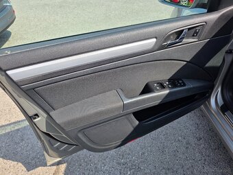 ŠKODA SUPERB COMBI 2.0 CRTDI 103KW ELEGANCE - 15