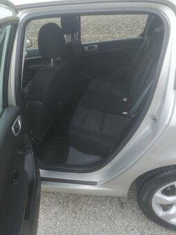 Peugeot 307 1,6 hdi - 15