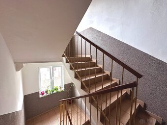 PREDAJ 3 izbový s balkónom, Šafárikova ulica - 15