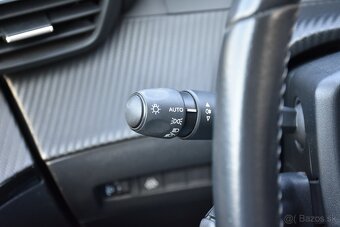 Peugeot 2008 Electric 50 kWh 2021 - 15