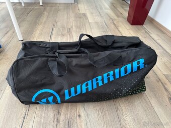 Predám detskú komplet hokejovú výstroj - pre dieťa 7-8 r. - 15