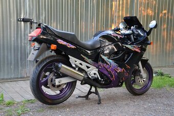 Suzuki GSX-750F - 15