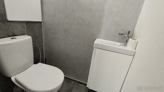 3. izb. reprezentatívny, zrekonštruovaný, zariadený byt. TOP - 15