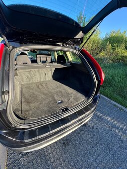 Volvo XC60 SUV D5 AWD 2.4D 151kw 2010 prvý majiteľ - 15