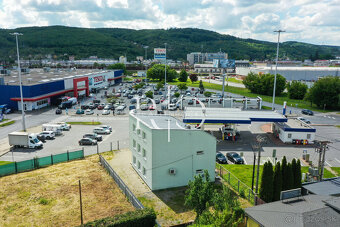Na prenájom komerčná budova s parkovaním od 5 EUR/m2, Prešov - 15