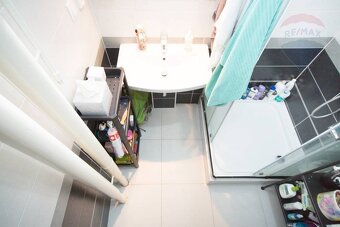 Na prenájom kompletne zrekonštruovaný 3-izbový byt, Zálužick - 15