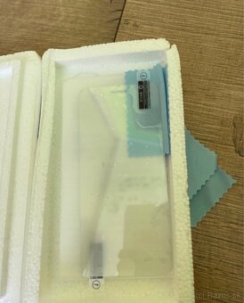 iPhone SE 2022 128GB - 15